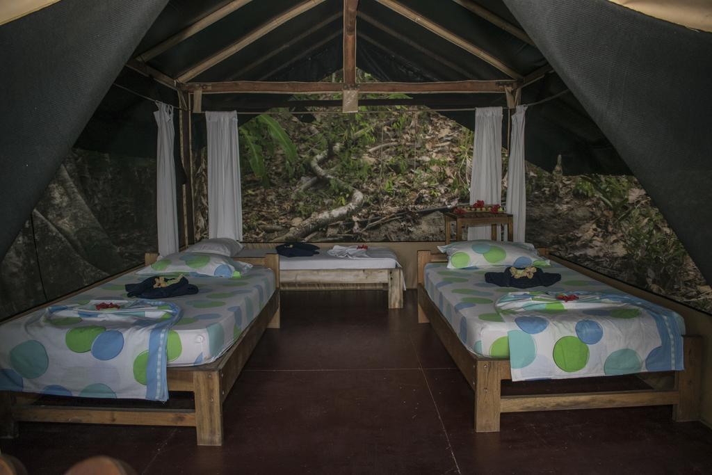 La Leona Eco Lodge Carate Exterior foto