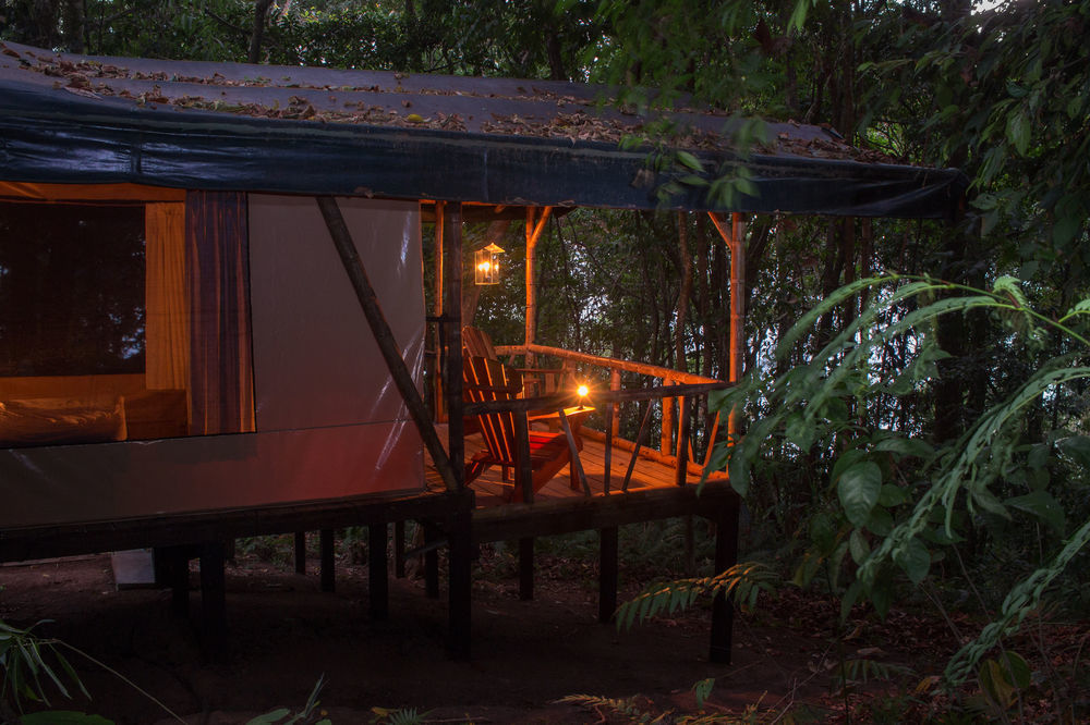 La Leona Eco Lodge Carate Exterior foto