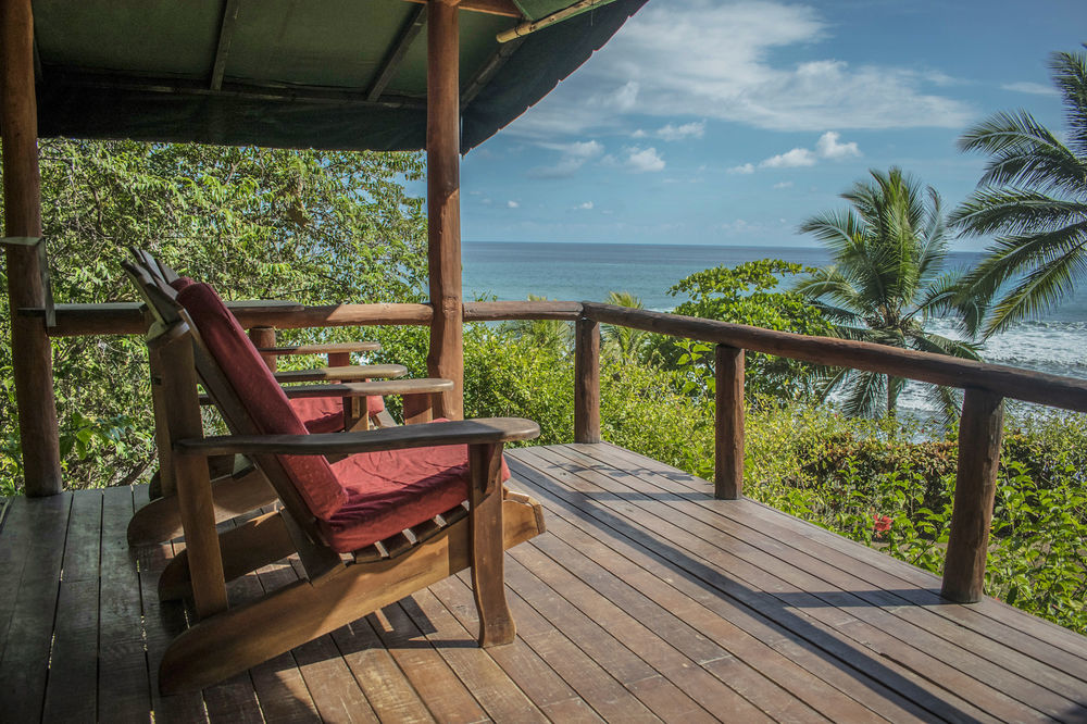 La Leona Eco Lodge Carate Exterior foto